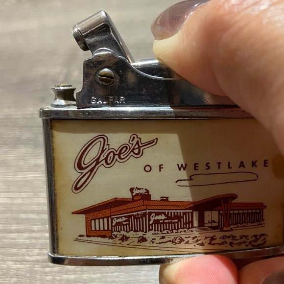 VINTAGE GALPAR FLAT AD LIGHTER Joe’s Of Westlake 2” - Picture 7 of 9